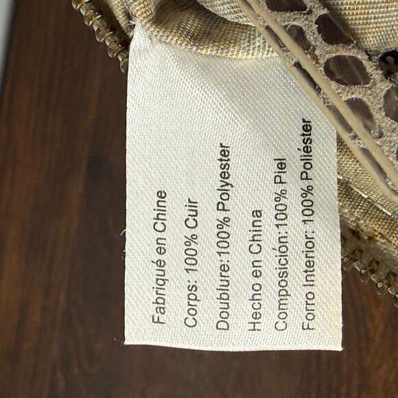 Elliott Lucca Women’s wristlet envelope wallet snakeskin print leather silver ch - Picture 6 of 7